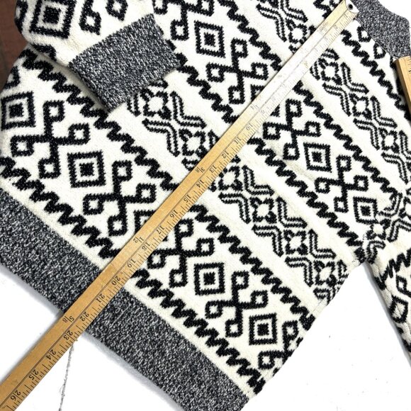 Christmas Holiday Sweater “Cheers” on front - A New Day NWOT - Picture 10 of 15